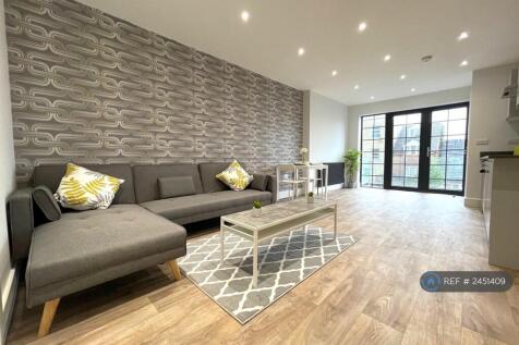 Flat 10 - £1400