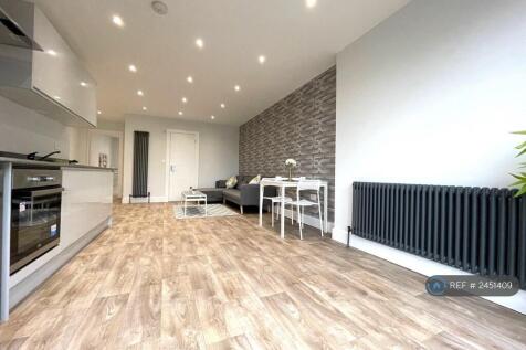 Flat 10 - £1400