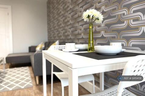 Flat 10 - £1400