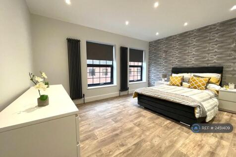 Flat 10 - £1400