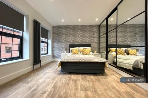 Flat 10 - £1400