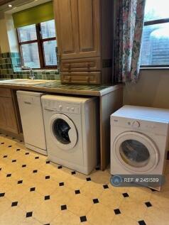 Kitchen / Utility