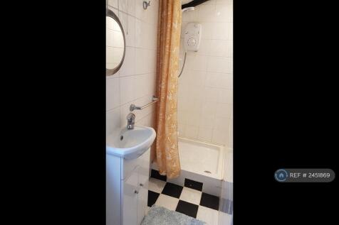 Ensuite For Bedroom 1 Ground