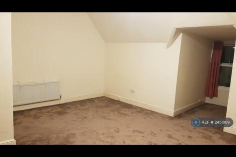 Bedroom 5 - 2nd Floor