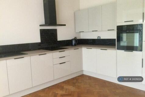 Kitchen With Eye-Level Oven