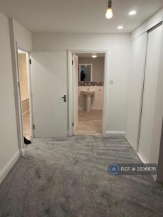 Bathroom En-Suit