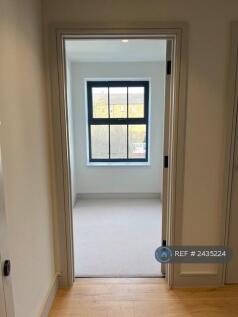 Hallway To  Bedroom