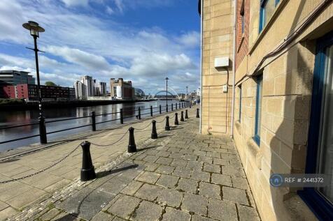 External 2_river And Quayside