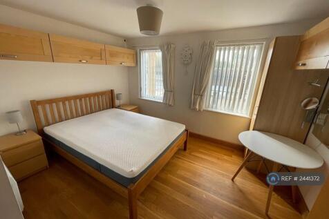 Bedroom 1 (1)