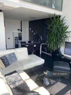 Lounge Area