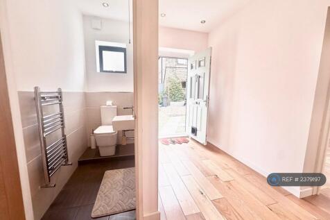 Entrance / Wc