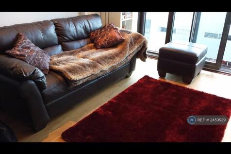 Living Room (2) 