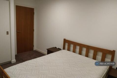 King-Size Bed