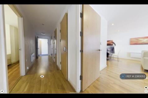 Entrance Hall With Double Doors To Main Livingroom