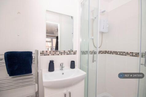 Bedroom 3 En-Suite 