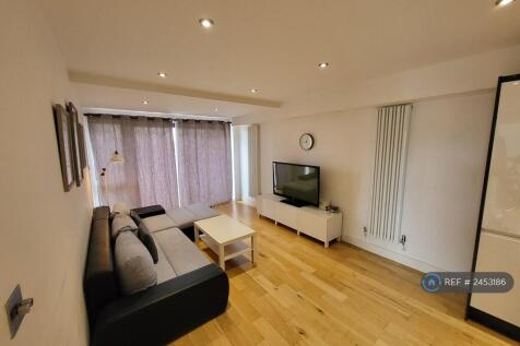 Lounge (Closed Left)