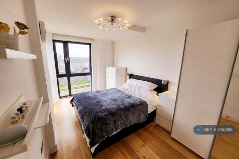 Bedroom (Front)
