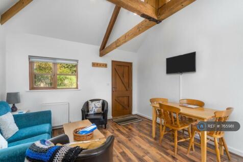 Lounge/Kitchen Area