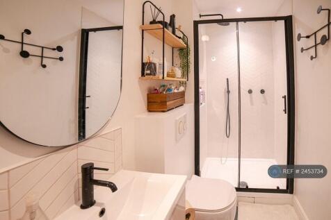 Master Bedroom Ensuite
