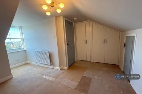 Bedroom 3: Carpet And Curtains To Go In