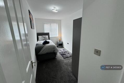 2nd Bedroom