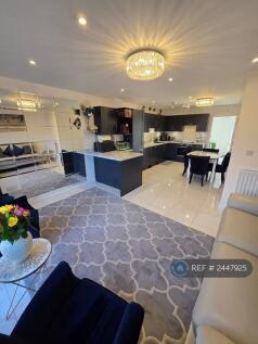 Kitchen / Dining