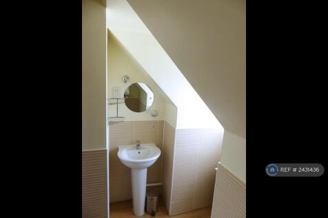Top Floor Ensuite Bathroom