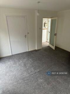 Downstairs Bedroom With Ensuite