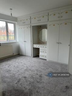 Upstairs Bedroom 2