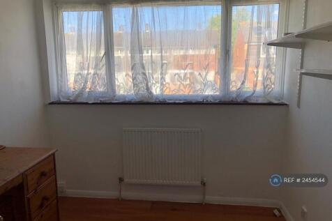 Front Bedroom 2