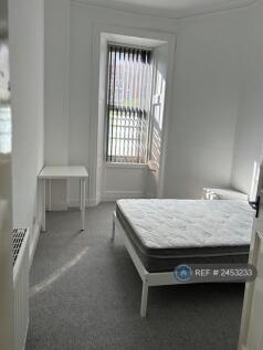 Bedroom 1 Available 18/07/25