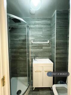 Bathroom In Ensuite Room 1