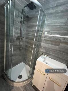 Bathroom In Ensuite Room 1