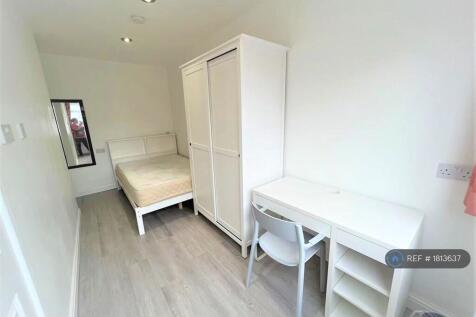 Ensuite Room 5