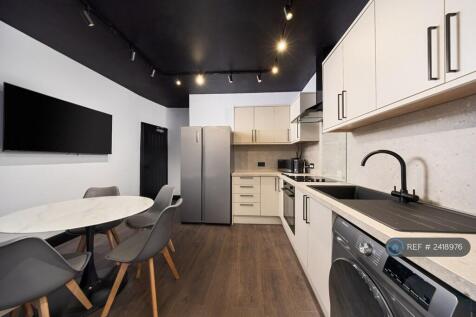 Shared Kitchen / Dining Room
