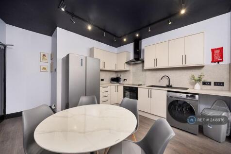 Shared Kitchen / Dining Room