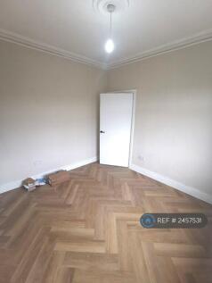 Front Lounge/Bedroom 3