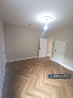 Rear Lounge/Dining Room