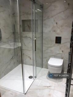 Upstair Bathroom