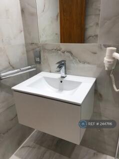 Upstair Bathroom
