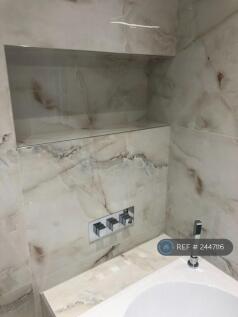 Master Bathroom5