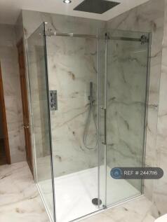 Master Bathroom6