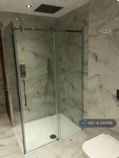 Master Bathroom7