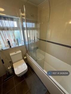 Main Bathroom View 1