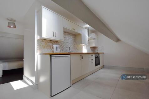 Room 5 - Kitchenette