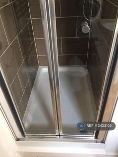En-Suite Shower
