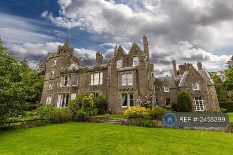 Outside View Of Finavon Castle