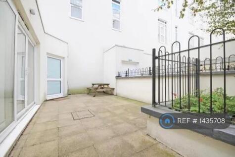 Front Courtyard Of Flat