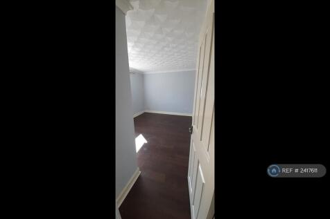 Bedroom 2 (Double)