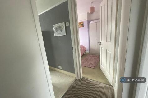 Landing 1st Floor 